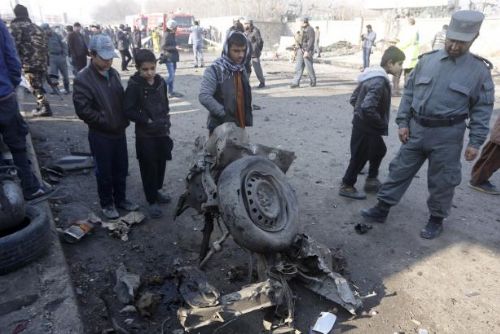 Foto: Taliban zaútočil u školy v Kábulu, jedna civilní oběť a 33 raněných