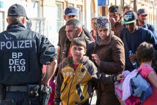 Foto: Třetina syrských běženců v Německu se prý za Syřany jen vydává