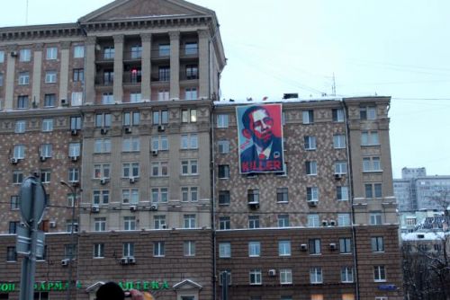 Foto: USA protestují proti ruskému plakátu Obamy s nápisem „Killer“