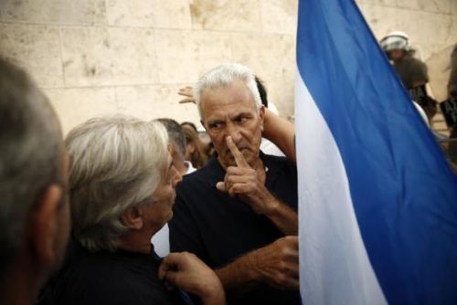 Foto: V centru Atén se sešli zastánci řecké záchrany