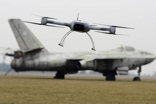 Foto: V USA chtějí registrovat drony, jsou prý nebezpečné