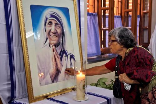 Foto: Vatikán schválil zázrak Matky Terezy a připravuje její svatořečení