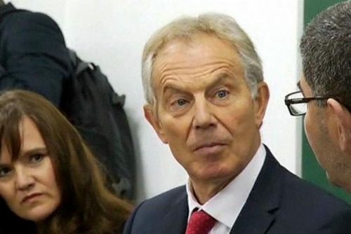 Foto: Včera agresor, dnes spojenec: Blair radí Srbsku, jak vládnout