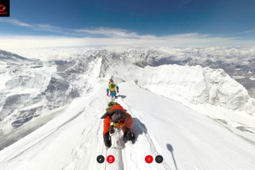 Foto: Virtuální horolezectví zdolalo další vrchol. Tentokrát ten nejvyšší