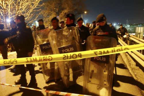 Foto: Výbuch bomby ochromil istanbulské metro, nejméně pět zraněných
