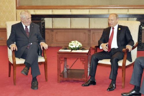 Foto: Zaorálek kritizuje, že Zeman na schůzky s Putinem nevzal velvyslance