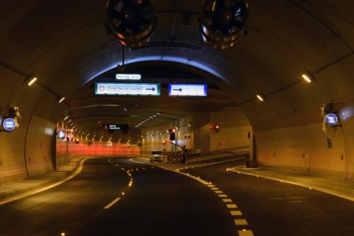 Foto: ŽIVĚ: Sledujte zahájení provozu v tunelovém komplexu Blanka