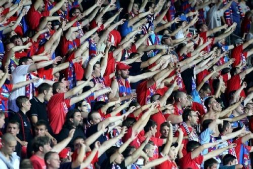 Foto: Plzeň žije fotbalovým šampionátem, sportbary mají na Španěly plno