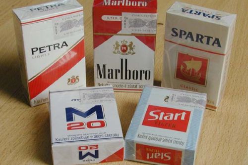 Foto: Celníci zajistili na Rozvadově 10 tun tabáku  