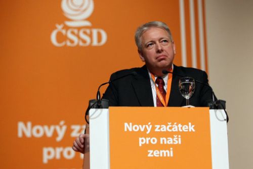 Foto: ČSSD vyzvala hejtmana Chovance, ať s rezignací vyčká