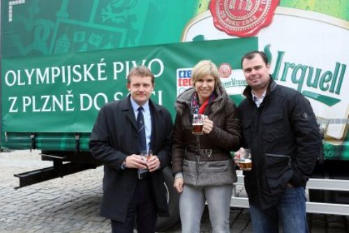 Foto: Neumannová, Špaček a Doktor vypravili pivo do Soči