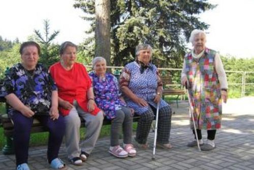 Foto: Nový průvodce pomůže chránit plzeňské seniory
