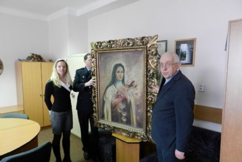 Foto: Policista našel odcizený obraz z kostela U Františkánů  