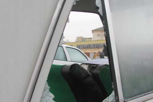 Foto: Vykradači aut v Plzni řádí, už jich vybrali 144