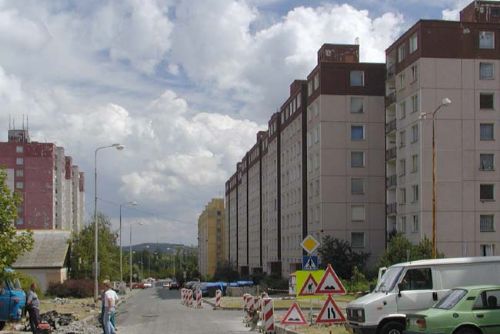 Foto: O panelákové byty v Plzeňském kraji je velký zájem