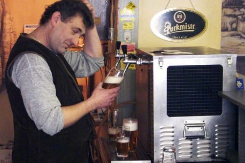 Foto: V Sušici nechtěl v baru platit, nadýchal 4,17 promile