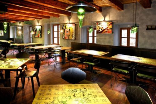 Foto: Západočeskou restaurací roku se stala Comix Excelent Urban Pub
