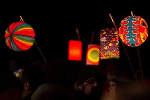 Foto: Dobřany slaví vznik republiky Večerem se světýlky