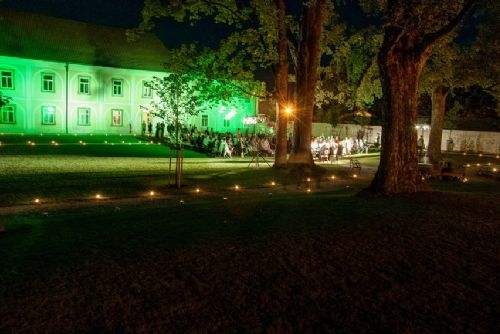 Foto: Hrádek u Sušice se v pátek na jeden večer vrátí do doby baroka