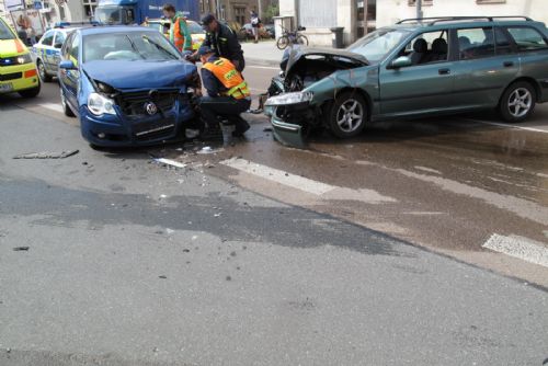 Foto: Nehoda na Skvrňanech: Dvě zranění