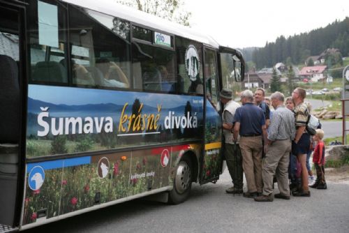 Foto: Šumavské Zelené autobusy dostanou statisíce od kraje