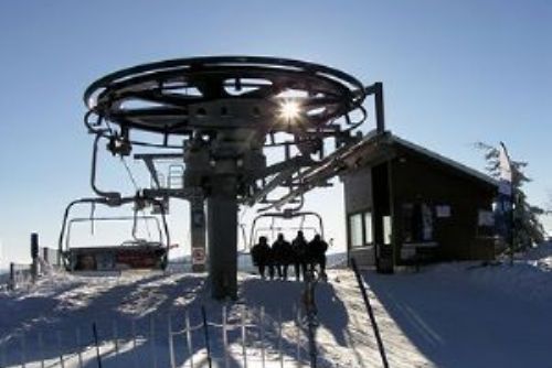 Foto: Na Špičáku už se lyžuje za ceny vedlejší sezony