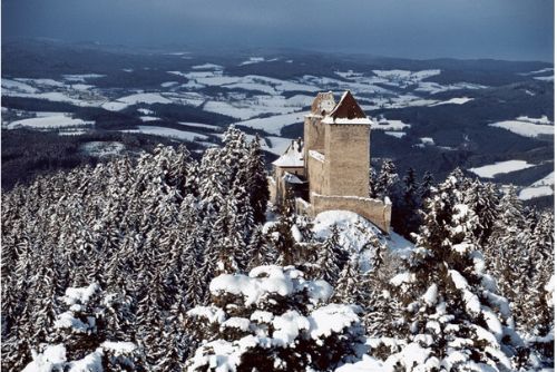 Foto: Šumavský hrad Kašperk mimořádně otevírá kvůli jarním prázdninám