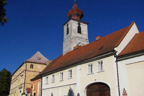 Foto: Trhanovský kostel. Plzeňští památkáři vydali novou naučnou minipublikaci
