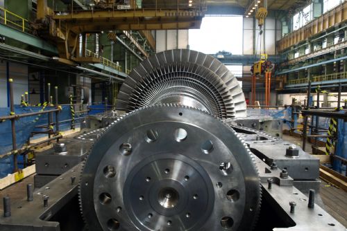 Foto: Turbíny z Doosan Škoda Power budou vyrábět elektřinu v Ománu  
