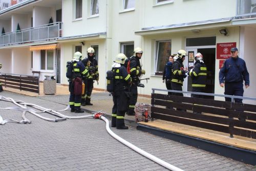 Foto: V plzeňském domě pro seniory ve čtvrtek cvičně hořelo