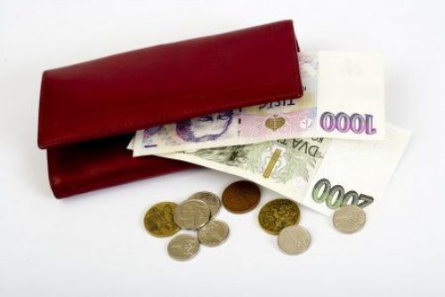 Foto: Poctivá Plzeňačka odevzdala nalezenou peněženku