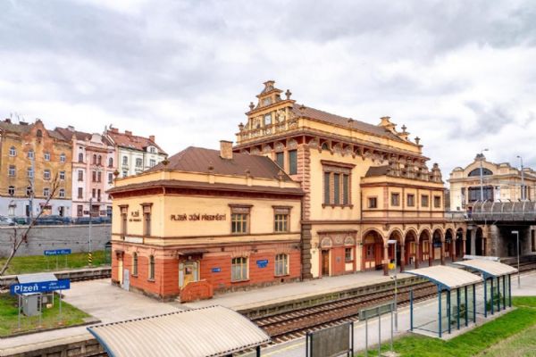Obnovou projde další historická nádražní budova v Plzni - Jižní nádraží
