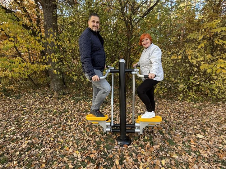 Na Nové Hospodě přibyly cvičící prvky nejen pro seniory