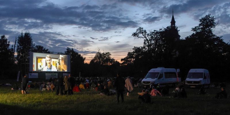 Stovky lidí přišly na letní promítání