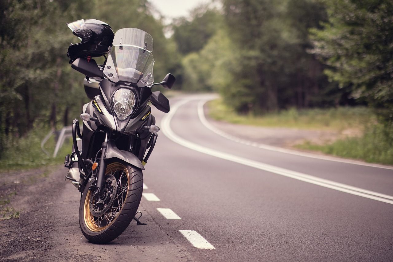 obrázek: Motorkář vážně zraněn na Šumavě, byl převezen do Německa vrtulníkem