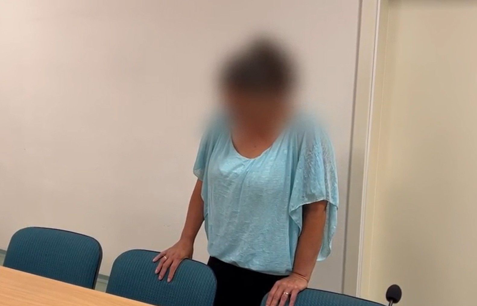 Matka obžalovaná z týrání dcer, hrozí jí až 8 let vězení