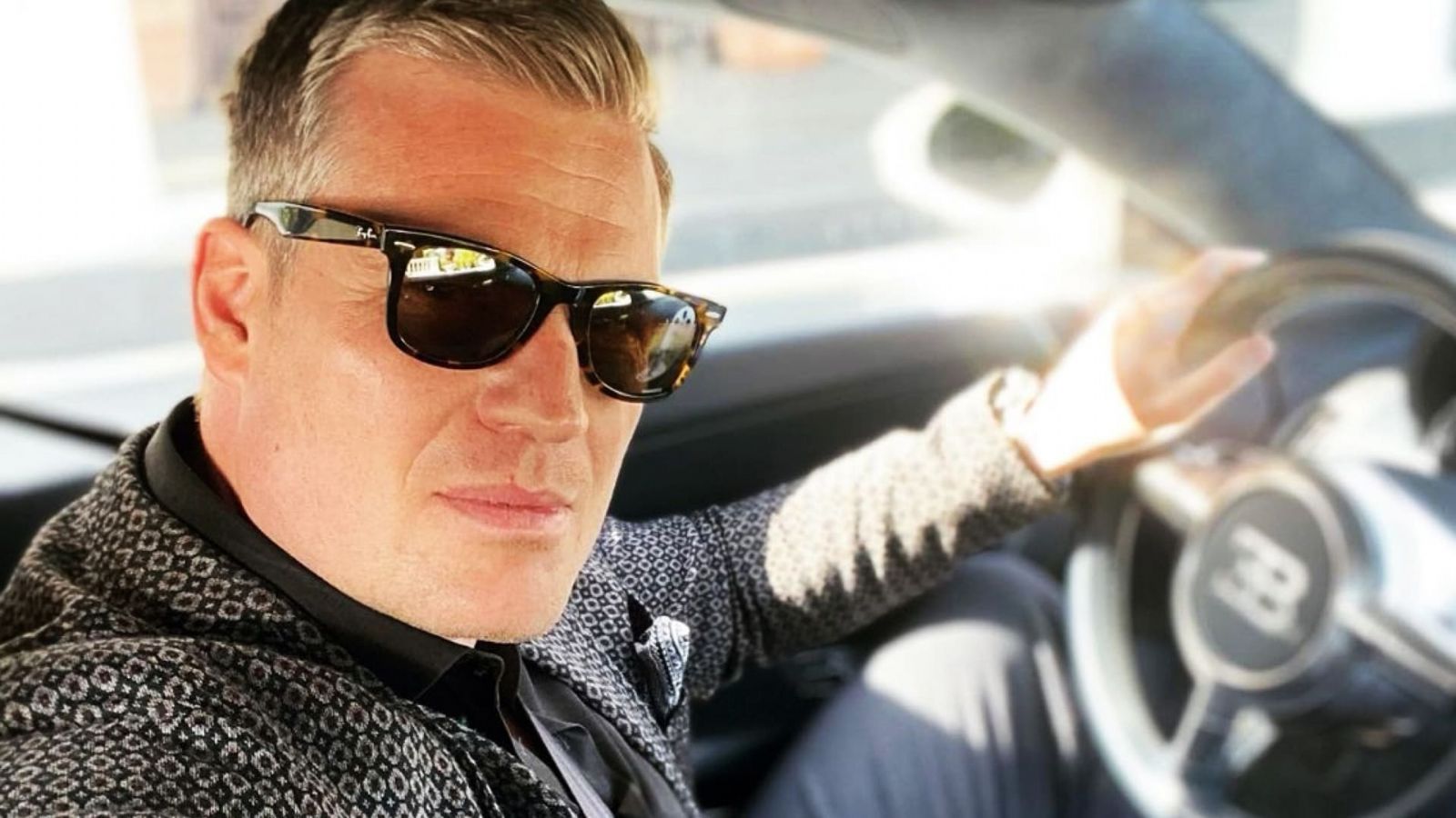 Motorista Turek zaplatí za jízdu bez známky pokutu 8000 Kč