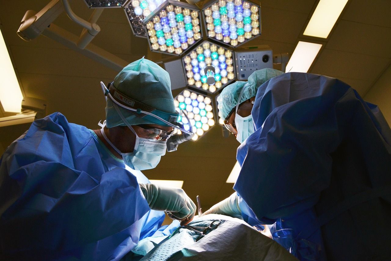 Neuromonitoring pomůže ve Stodské nemocnici při operaci štítné žlázy