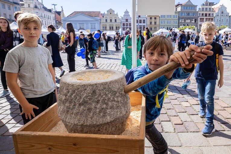 Robotický pes a vlak na myšlenky baví Plzeň