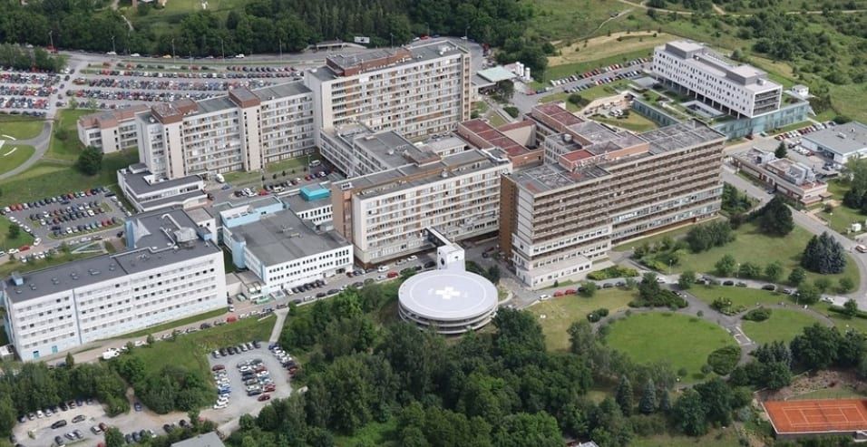 Plzeň prodá bez soutěže pozemky za nemocnicí téměř za půl miliardy