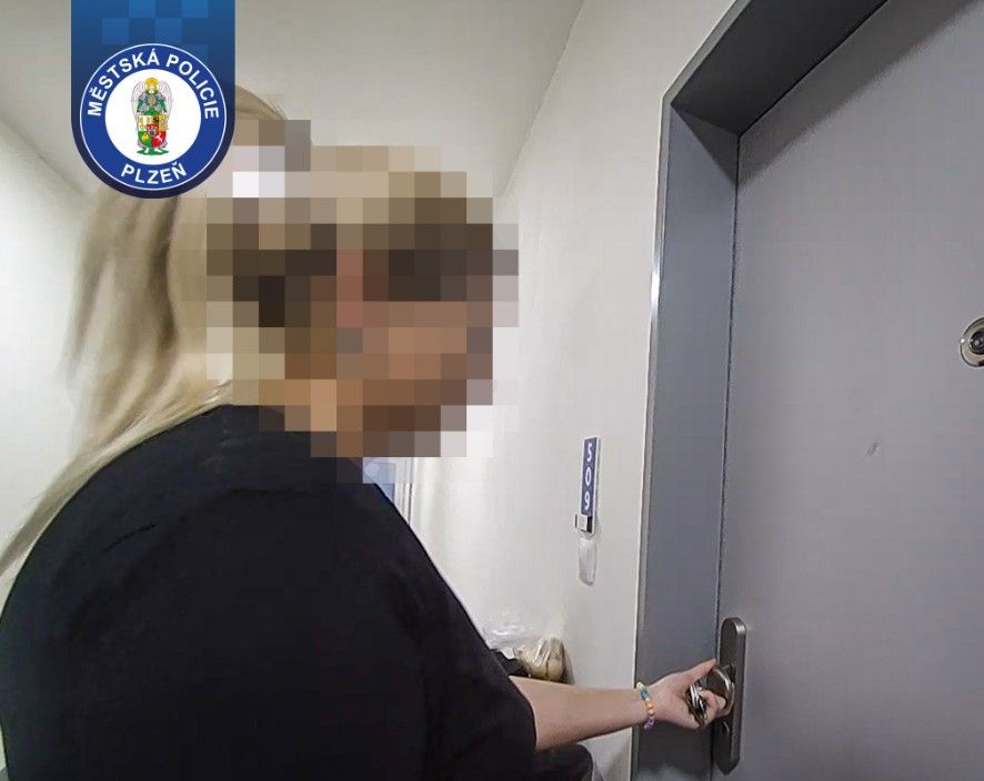 Odskočila si od plotny bez klíčů