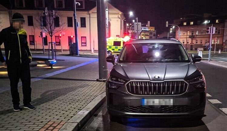 Zmatený řidič bloudil Plzní, zasahovala policie i záchranáři