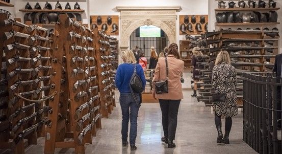 Západočeské muzeum odhaluje zrekonstruovanou městskou zbrojnici se vzácnými zbraněmi