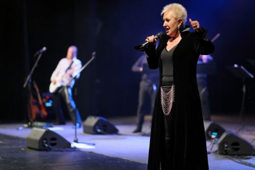 obrázek:Eva Urbanová & Barock - druhá tvář open air v Nepomuku