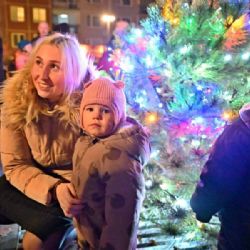 Rozsvícení stromů, koncert v kostele, trhy. Takový bude advent na Jedničce