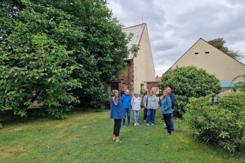 Foto: Slovanští senioři navštívili statek U Jílků