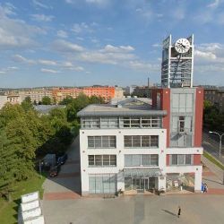Povolené kácení stromů v Sušické ulici