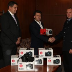 Plzeňský centrální obvod poskytnul finanční dar Policii České republiky