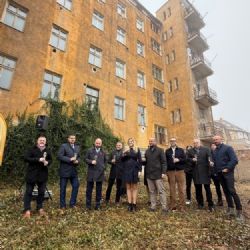 Resslova ulice se mění, z domu duchů vznikne domov pro desítky lidí