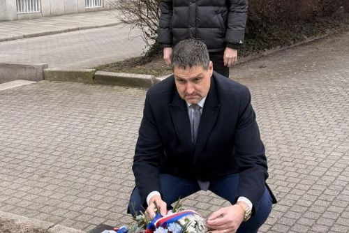 obrázek:Vedení obvodu uctilo památku Josefa Hlavatého